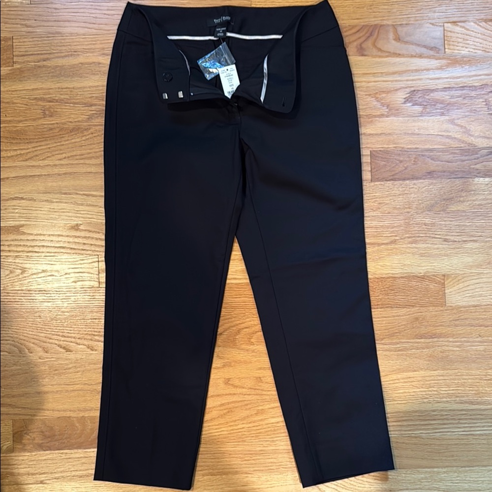 White House Black Market Black Cropped Pants